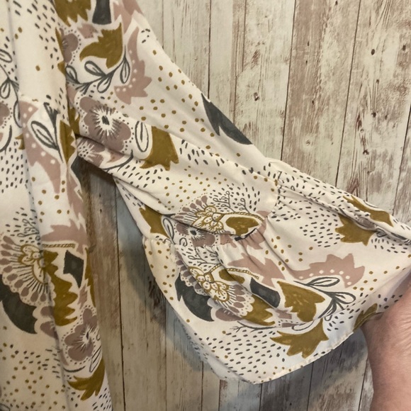 Blouse - Picture 4 of 4